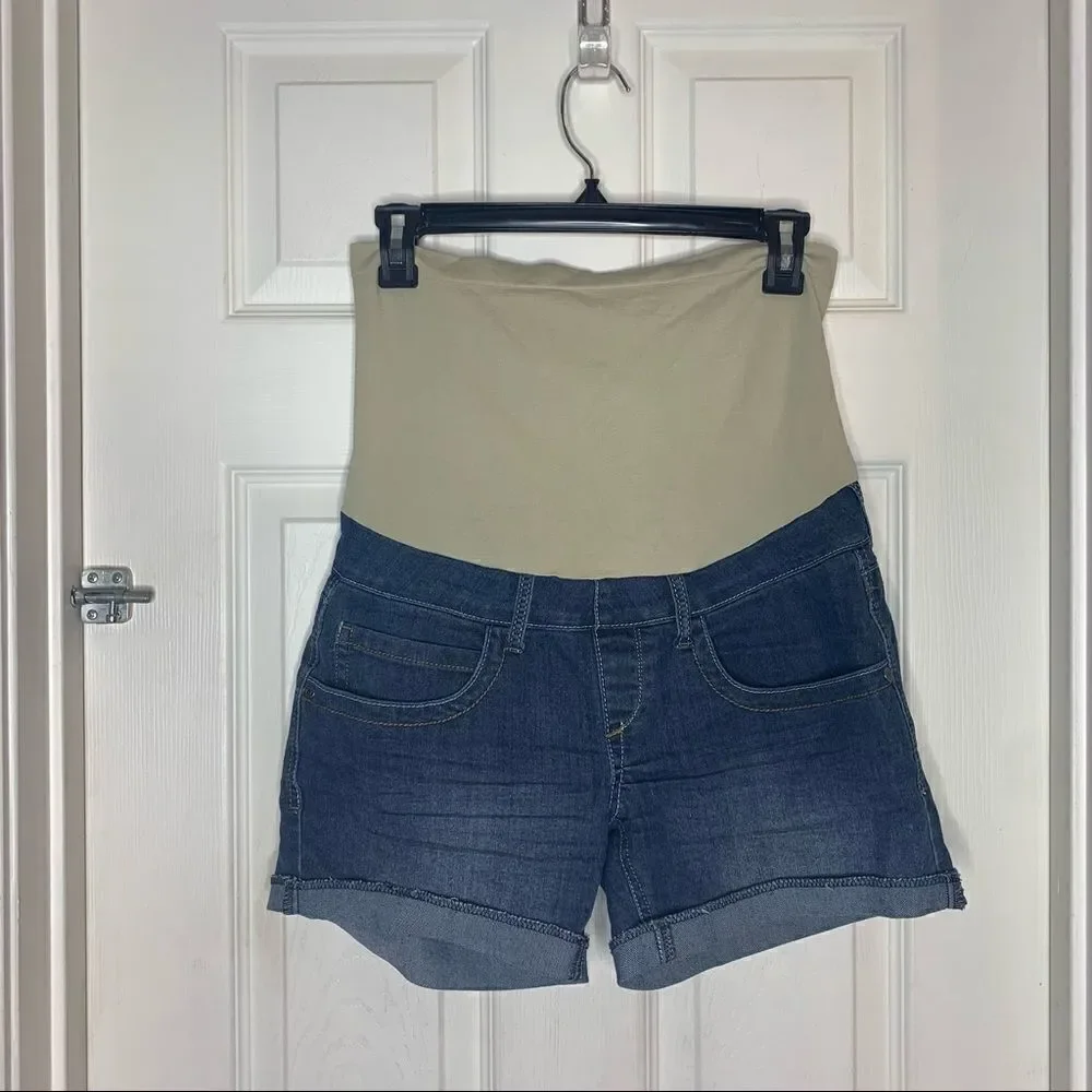 Bella Vida Maternity Jean Shorts Size Small